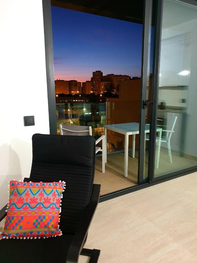 Lhome Cádiz Buitenkant foto