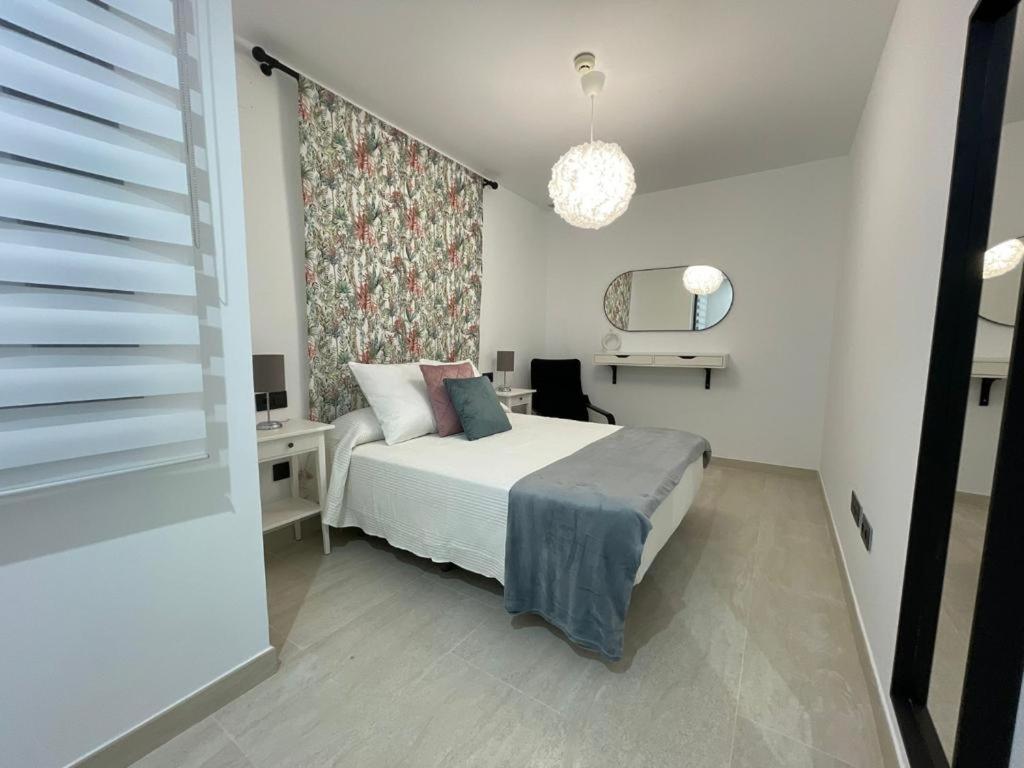 Lhome Cádiz Buitenkant foto